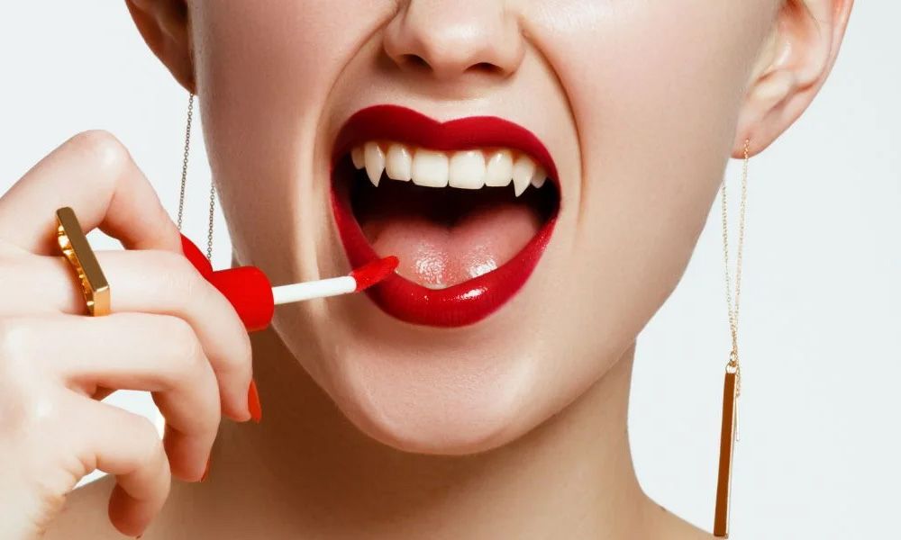 Vampire fangs